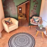 Casa Uno Heimeliges Mitten In *