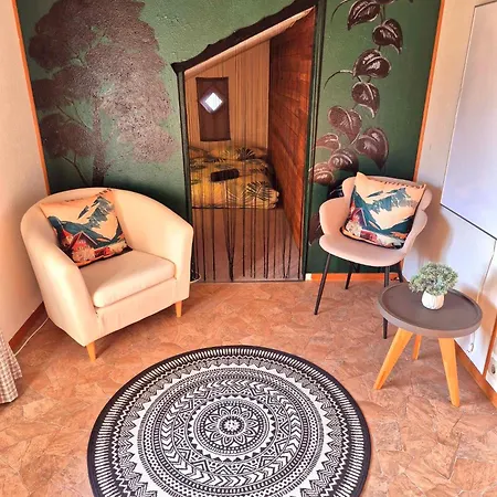 Casa Uno Heimeliges Mitten In *