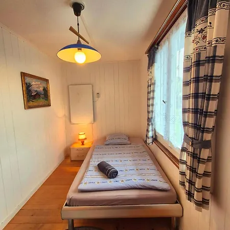 Casa Uno Heimeliges Mitten In * Spiez