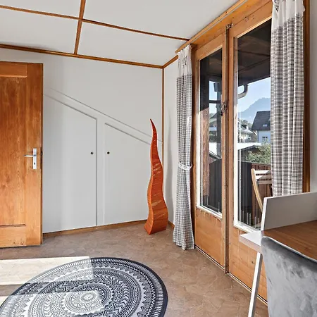 Casa Uno - Familien-Chalet - Naehe Interlaken Chalet Spiez