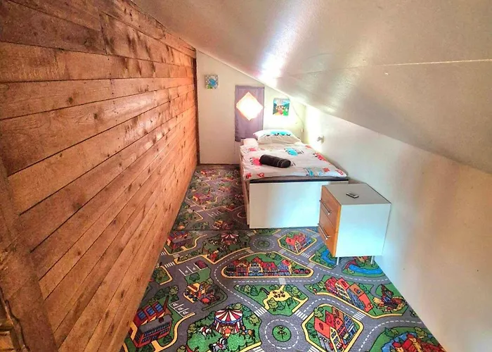 Casa Uno Heimeliges Mitten In * Шпиц