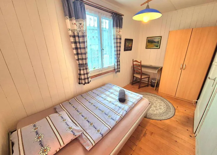 Casa Uno Heimeliges Mitten In * Spiez