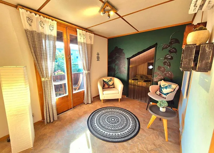 Casa Uno Heimeliges Mitten In Alpehytte Spiez