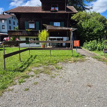 Casa Uno Heimeliges Mitten In * Spiez